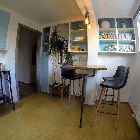 Skjolbraut - Cozy Apartment - Central Location - Free Parking - Close To A Public Swimming Pool And Sky Lagoon レイキャヴィーク エクステリア 写真