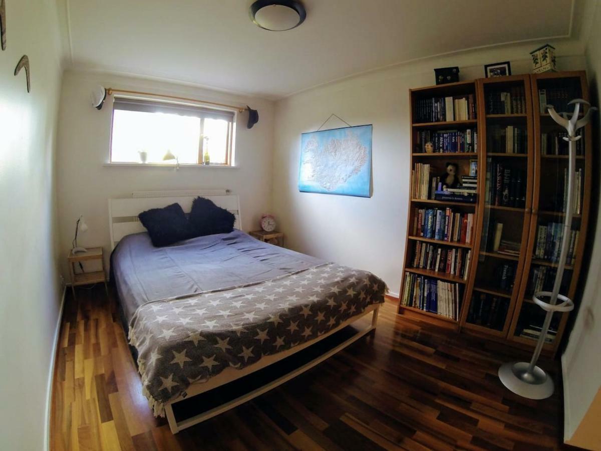 Skjolbraut - Cozy Apartment - Central Location - Free Parking - Close To A Public Swimming Pool And Sky Lagoon レイキャヴィーク エクステリア 写真